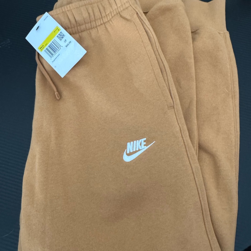 Nike Men Brown Jogger Pants